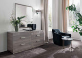 Iris - Bedroom
